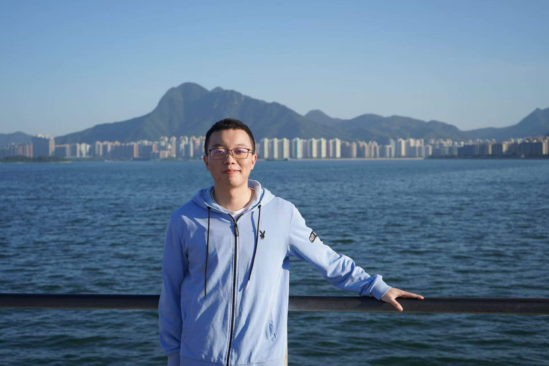Donglin Yang